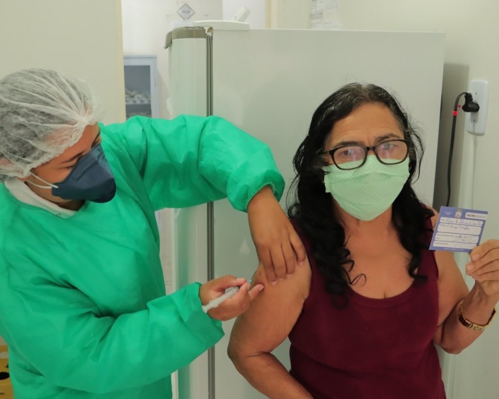 Vacinação realizada na UBS Campo D'Angola